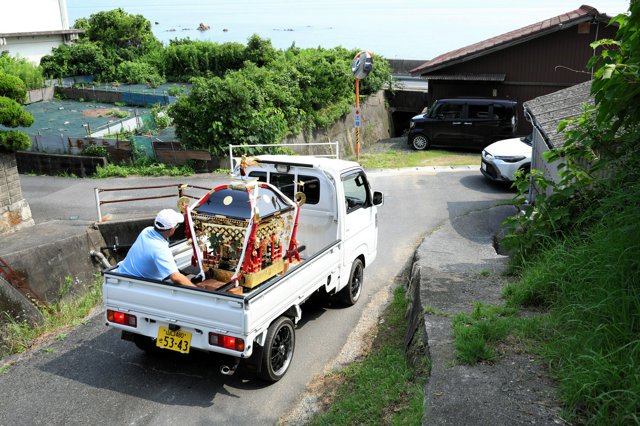祭りの様子